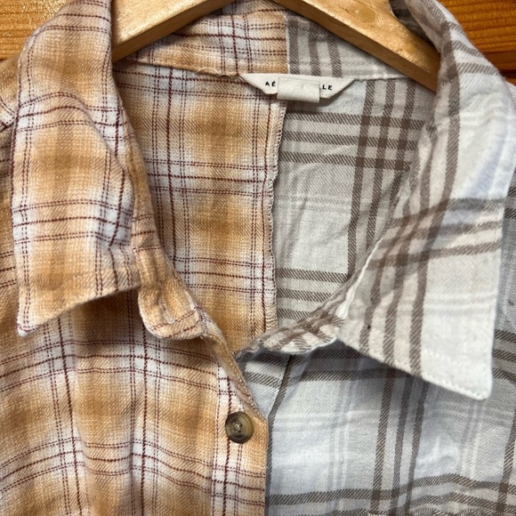 Cropped 2 Tone Aeropostale Flannel Long Sleeve Cotton Blend Shirt Raw Hem L - Picture 2 of 4